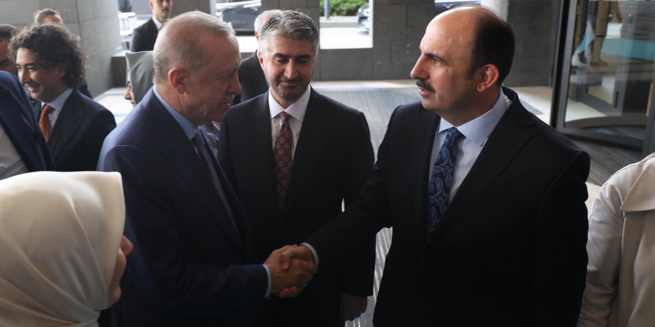 Altay, uluslararası forumda çalışmaları anlattı