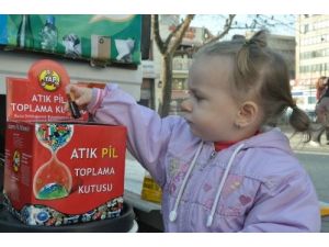 Atık Pillerini Getir Hediyeni Götür