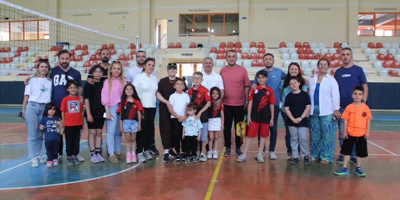 Yunak'ta ulusal satranç turnuvası yapıldı