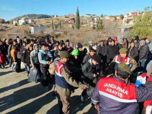 'Avrupa'ya Göndereceğiz' Diye Yabancı Uyrukluları 5'er Bin Liraya Kandırmışlar