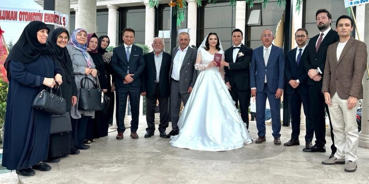 İş dünyasını buluşturan düğün