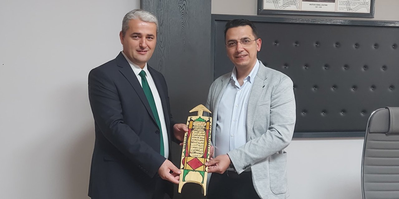 Özel Enderun'a Afrika’dan anlamlı hediye