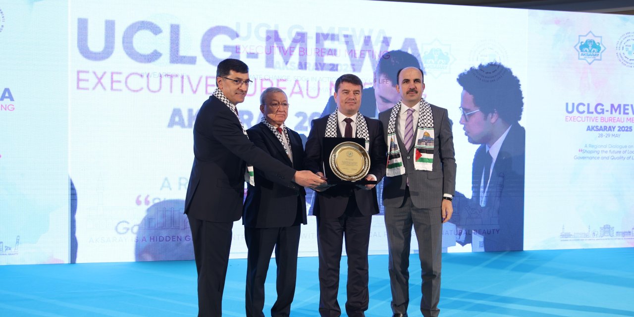 Altay: İsrail insanları ve şehirleri öldürüyor