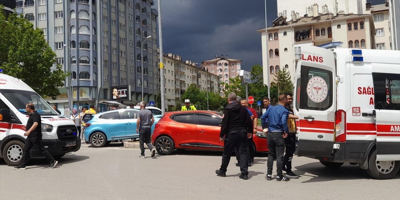 Seydişehir'de trafik kazasında 2 kişi yaralandı