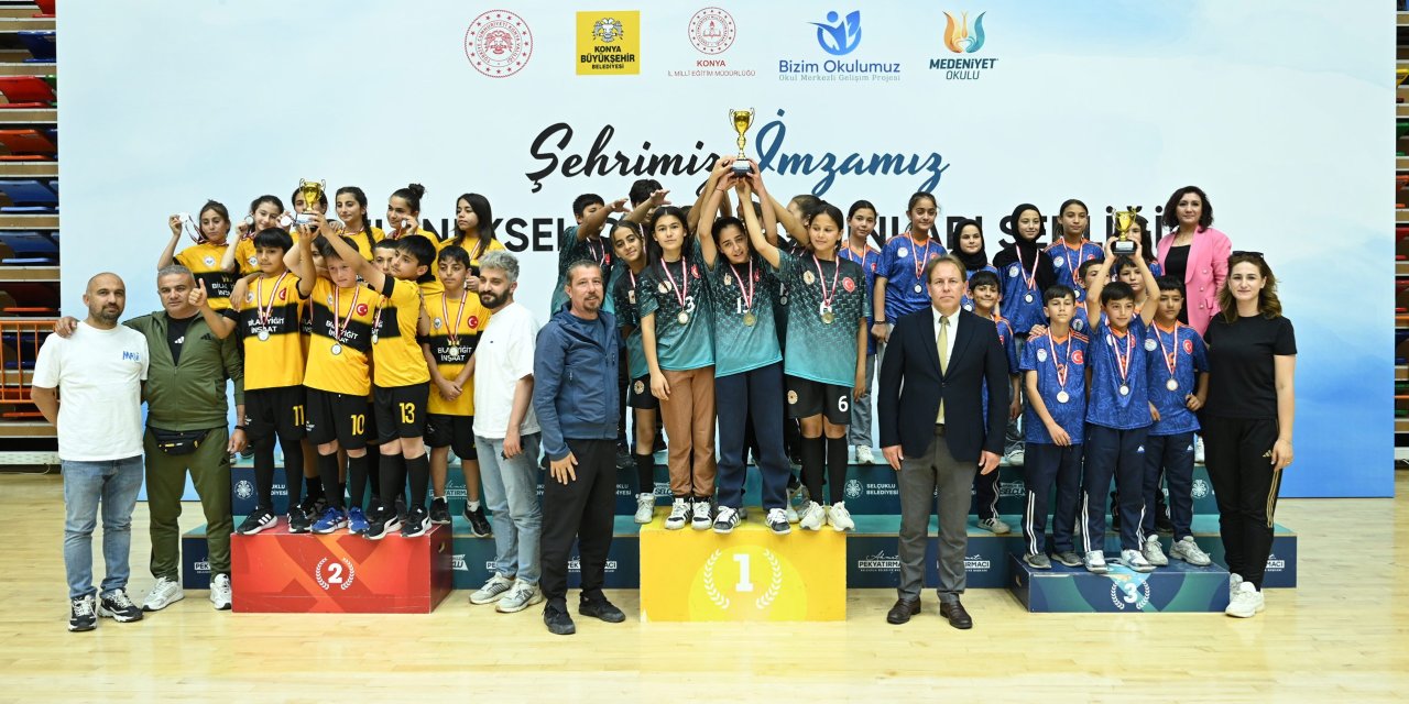 'Geleneksel Çocuk Oyunları'nda ödül sevinci