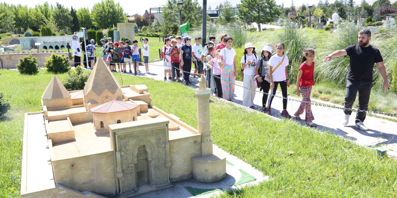 Meram'daki dev parkta online bilet dönemi başladı