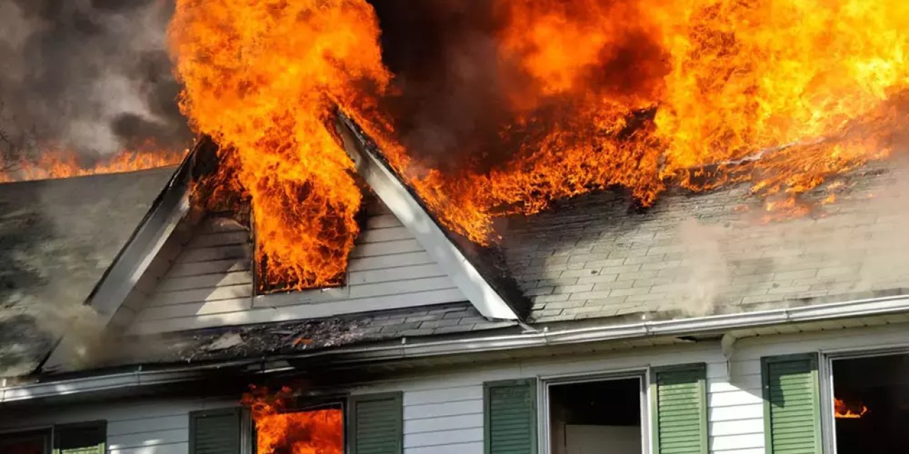 Avukat ve arkadaşı ev kundaklamaktan tutuklandı