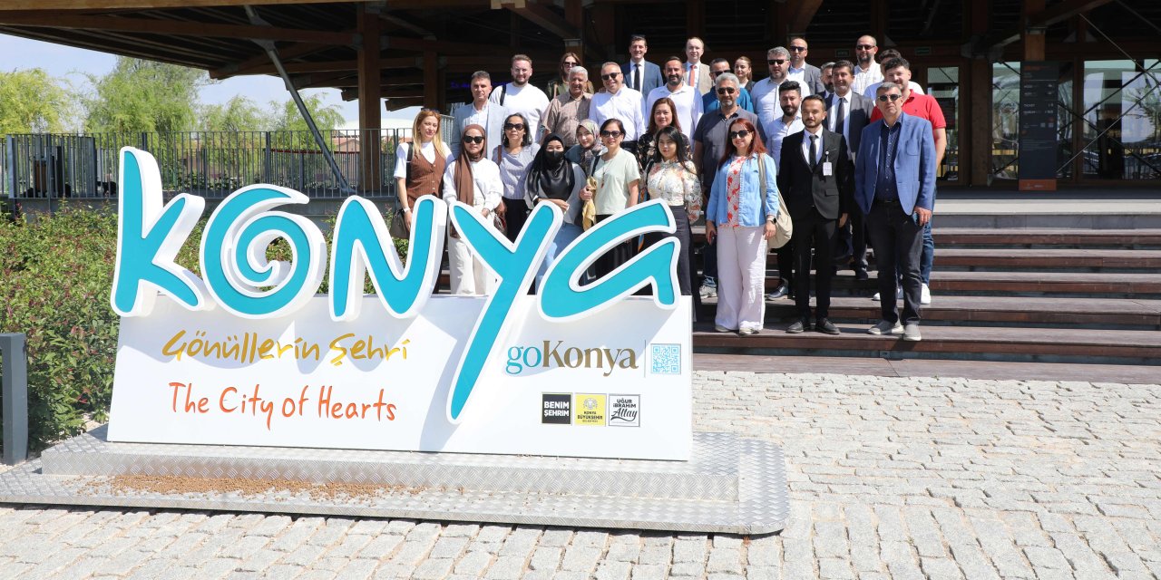 Filipinler'den gelen turizmciler Konya'yı keşfetti