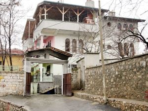 Villalı, arabalı hırsızlar  