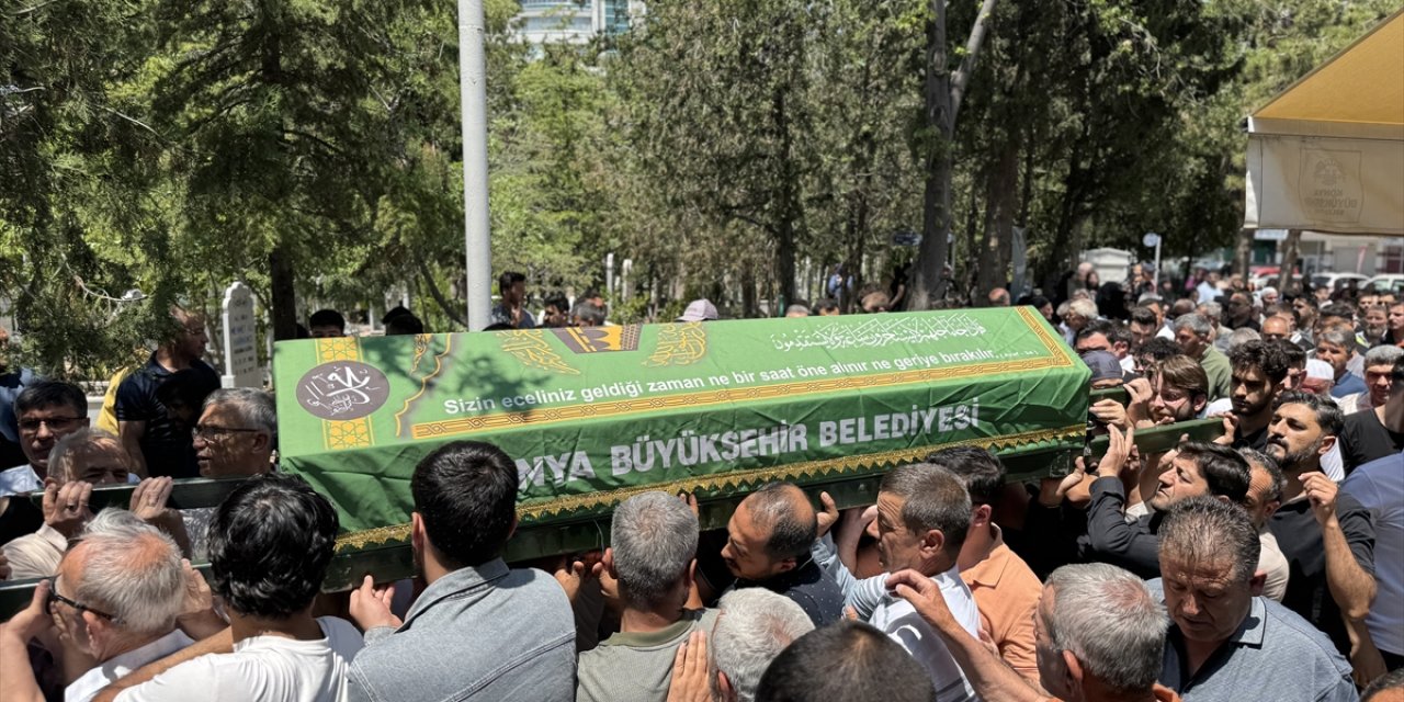 Konya'daki kazada ölen motokuryenin cenazesi toprağa verildi