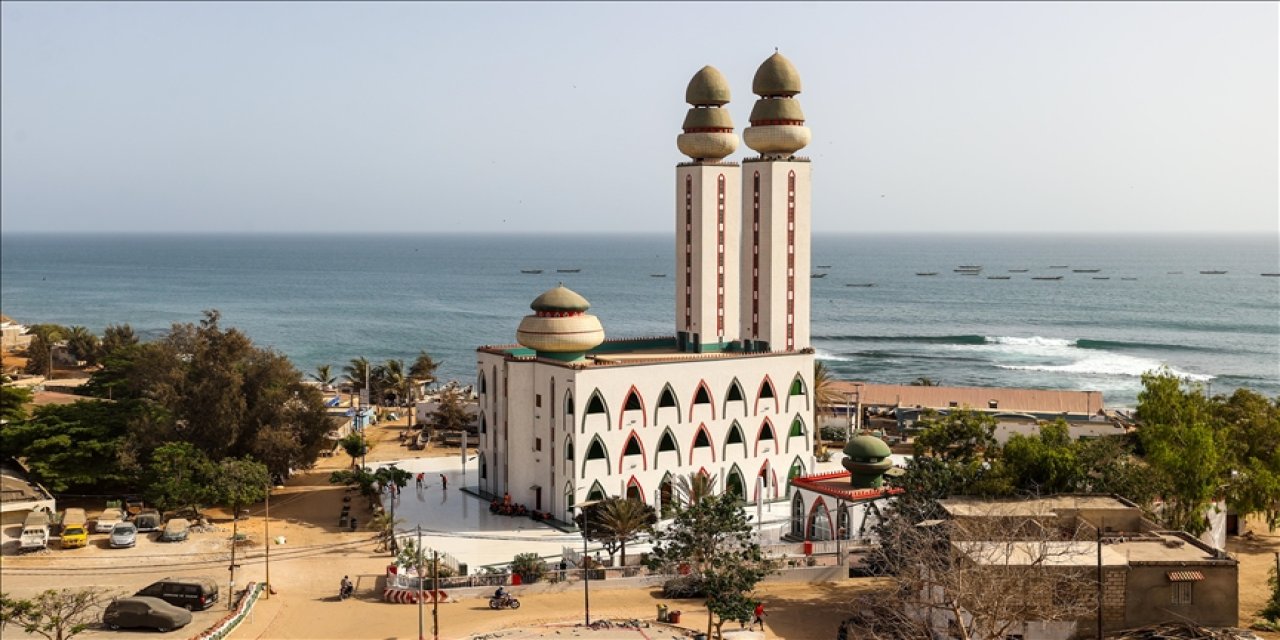 Senegal'de camilerin birbirinden farklı minareleri göz kamaştırıyor