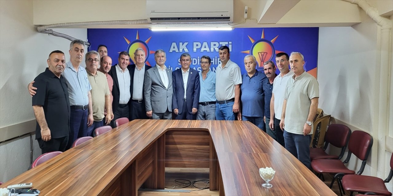 Seydişehir'de AK Parti İlçe Başkanlığında bayramlaşma programı düzenlendi