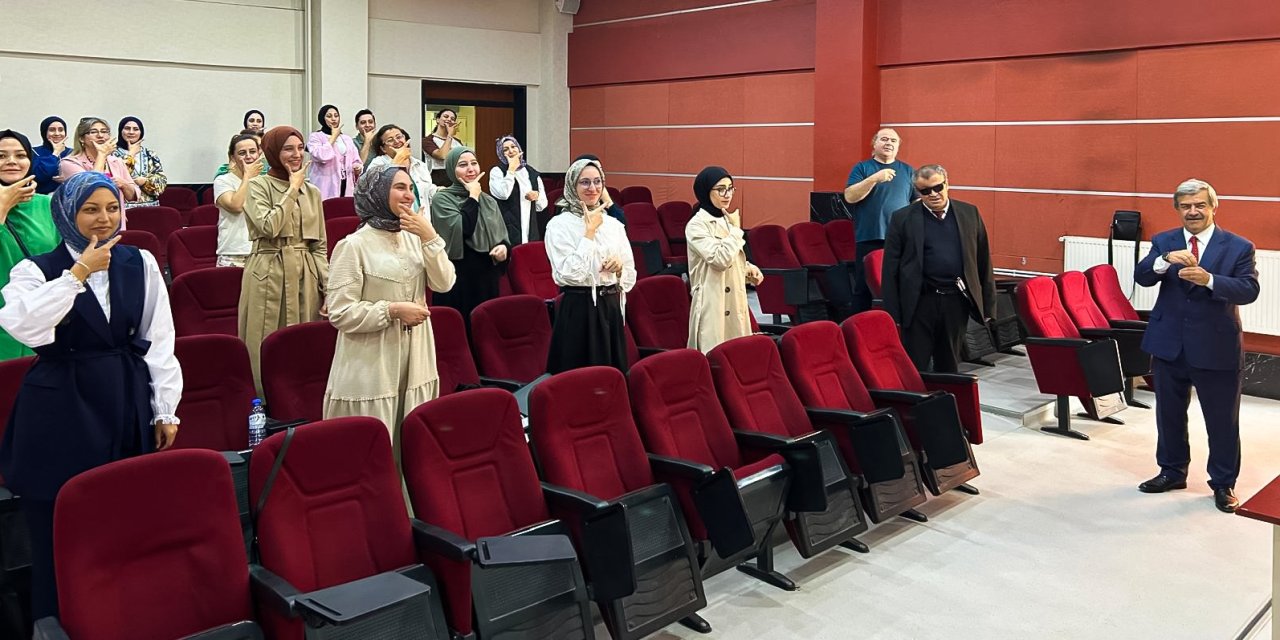 NEÜ’de işaret dili eğitimleri tamamlandı