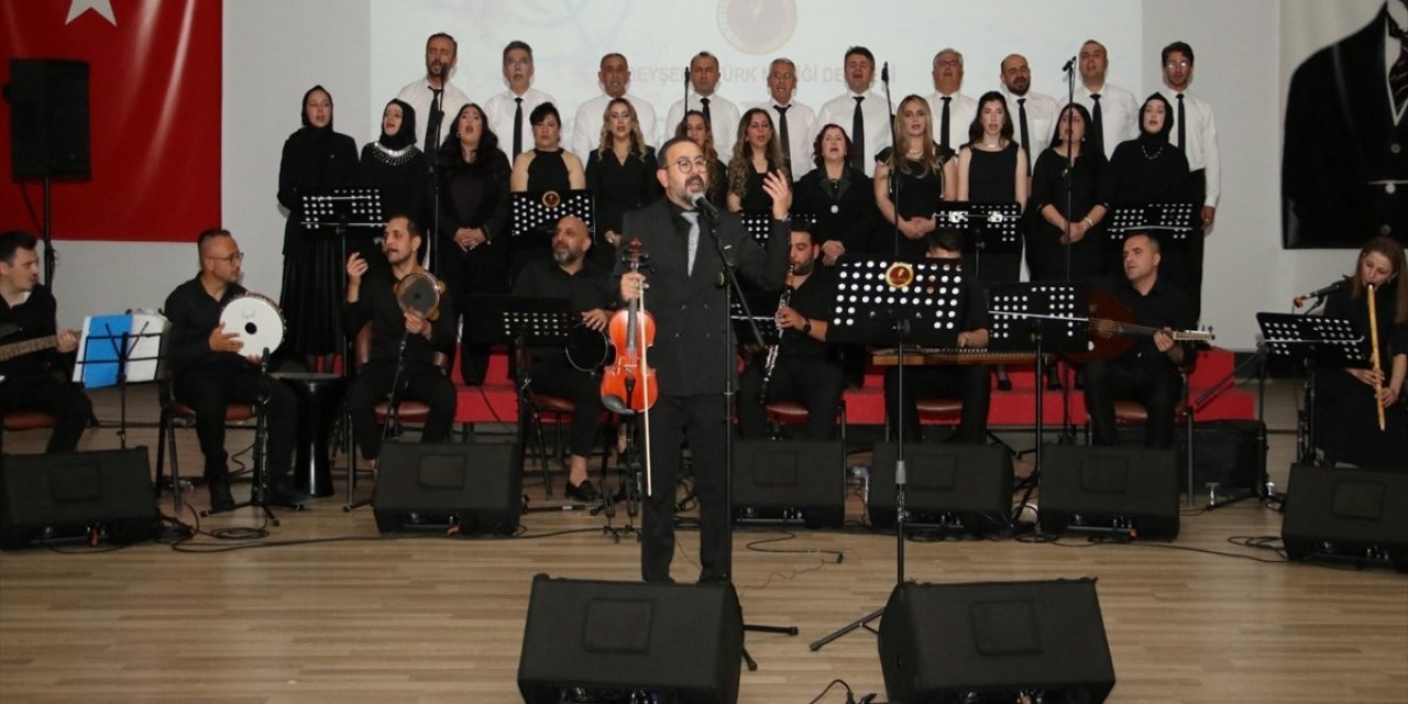 Beyşehir'de Türk Sanat Müziği konseri ilgi gördü