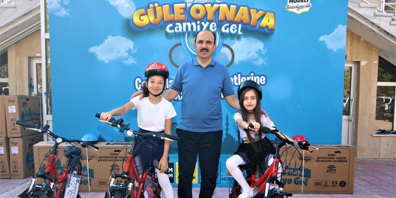 'Güle Oynaya Camiye Gel' projesinde kayıt zamanı