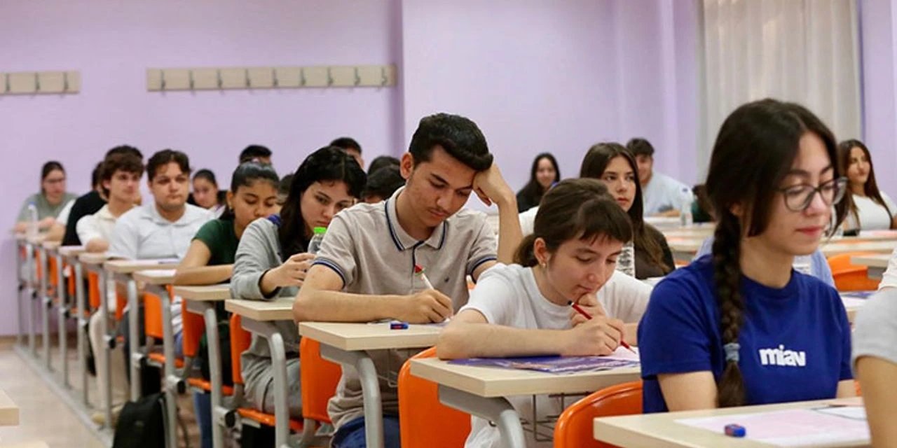 LGS sınavı bugün yapılıyor! Heyecan dorukta