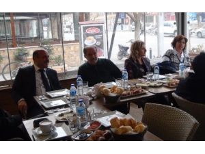 Çalışan Gazeteciler Kahvaltıda Bir Araya Geldi