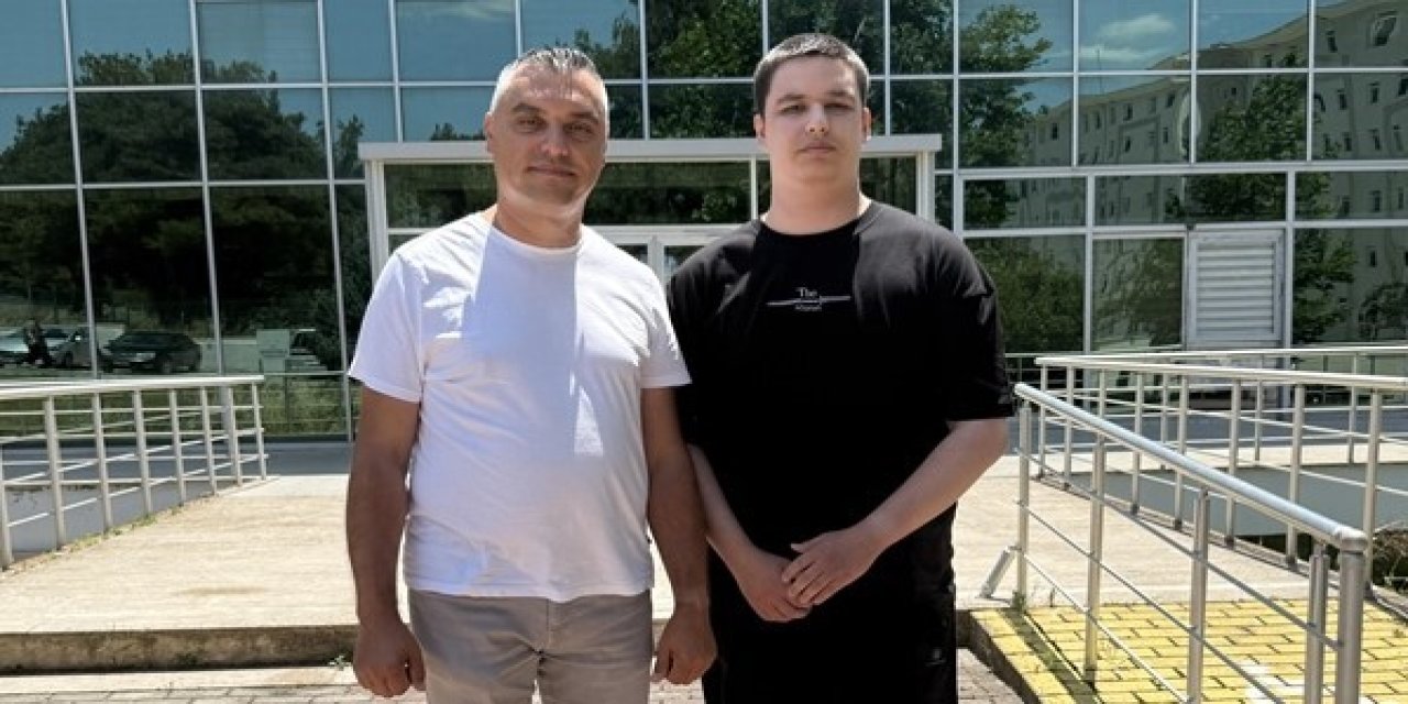 Baba ile oğlu YKS heyecanını birlikte yaşadı