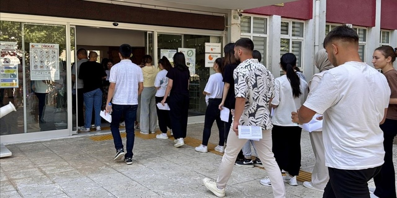 Öğrenciler AYT için ter dökmeye başladı