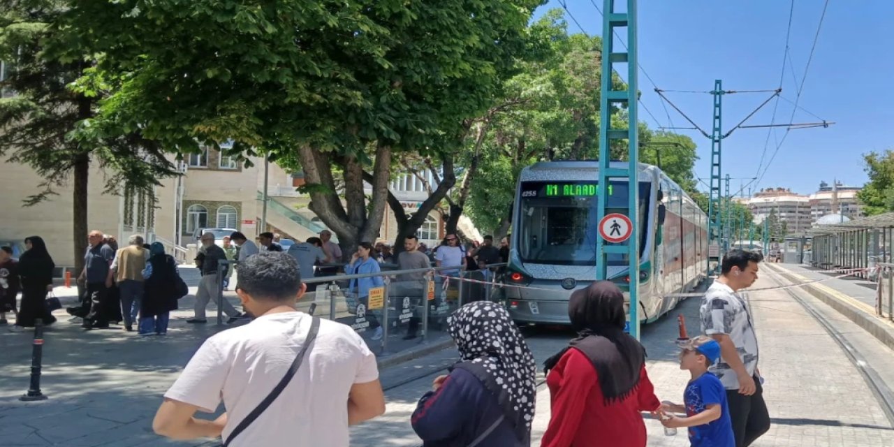 Belediye tramvay durağında 1 ay yoğunluk yaşanacak