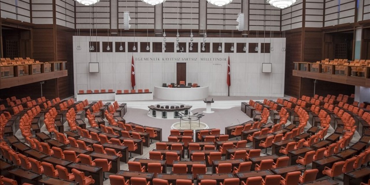 TBMM'nin çalışma süresi uzatıldı
