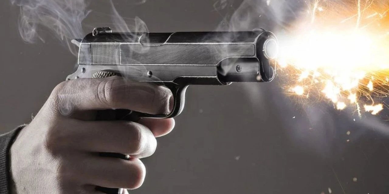 Konya'da iş yerine silahla ateş açanlar aranıyor