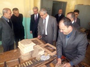 Muğla Valisi Güvençer, Okulları Ziyaret Ediyor