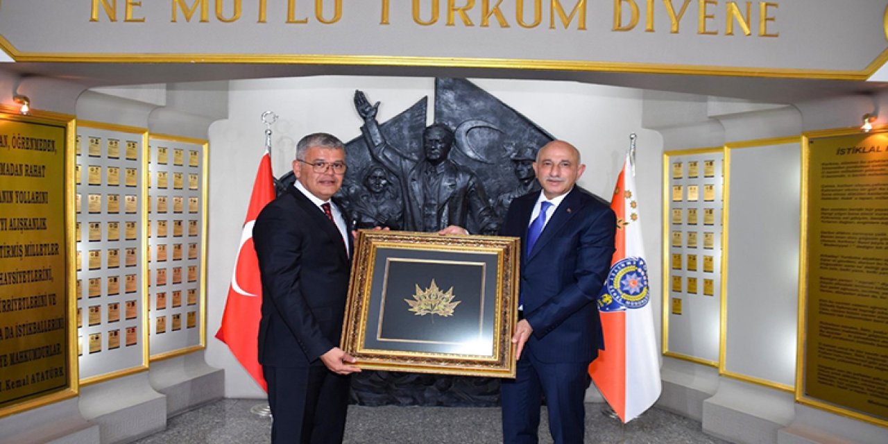 Konyaspor Emniyet Müdürü Maksut Yüksek’i ziyaret etti