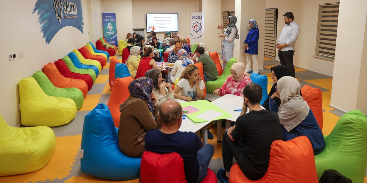 SAGEM'de tatilde ailelere seminer