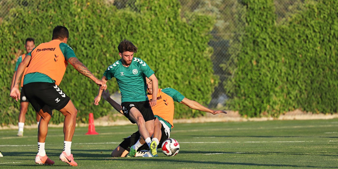 Konyaspor çift idman yapıyor