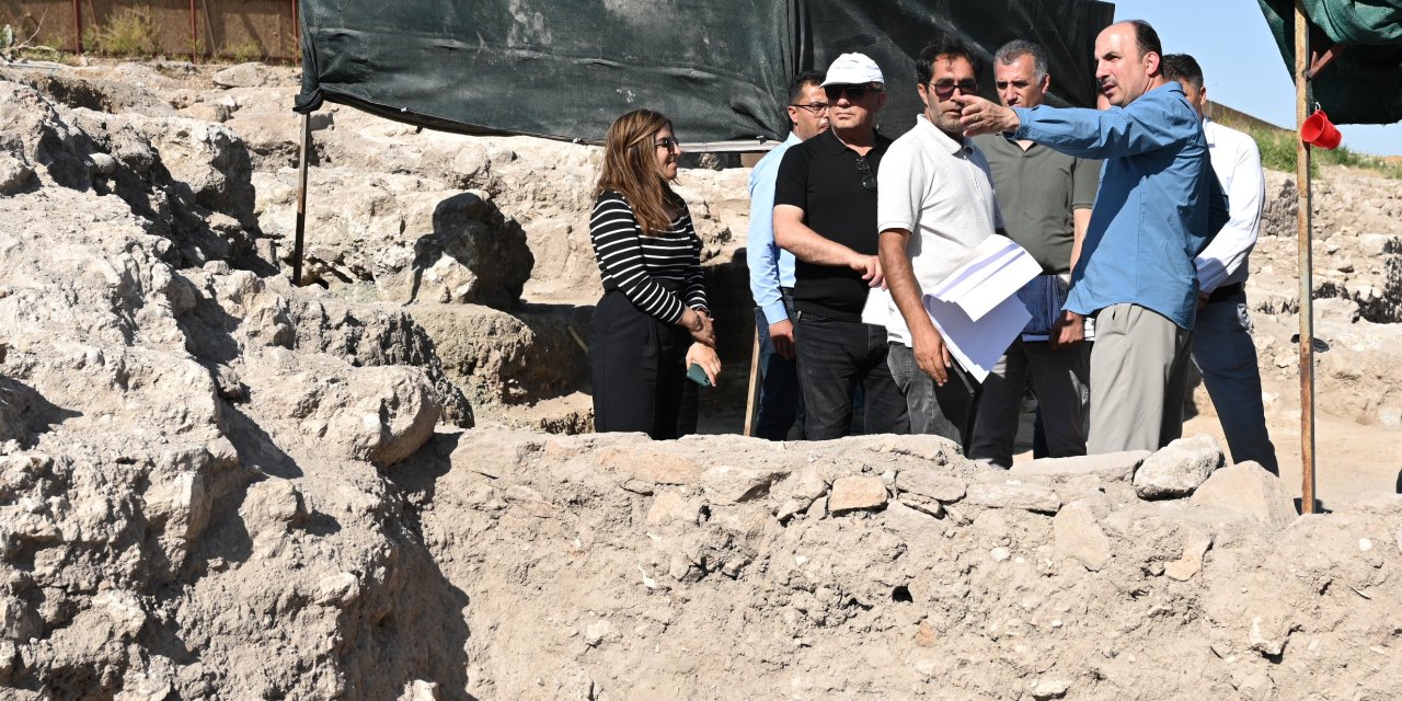 Altay: Konya'nın surlarını açığa çıkarıyoruz