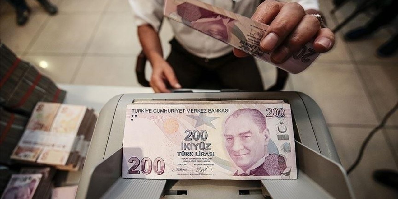 Yaşlı aylıkları hesaplara yatırılıyor