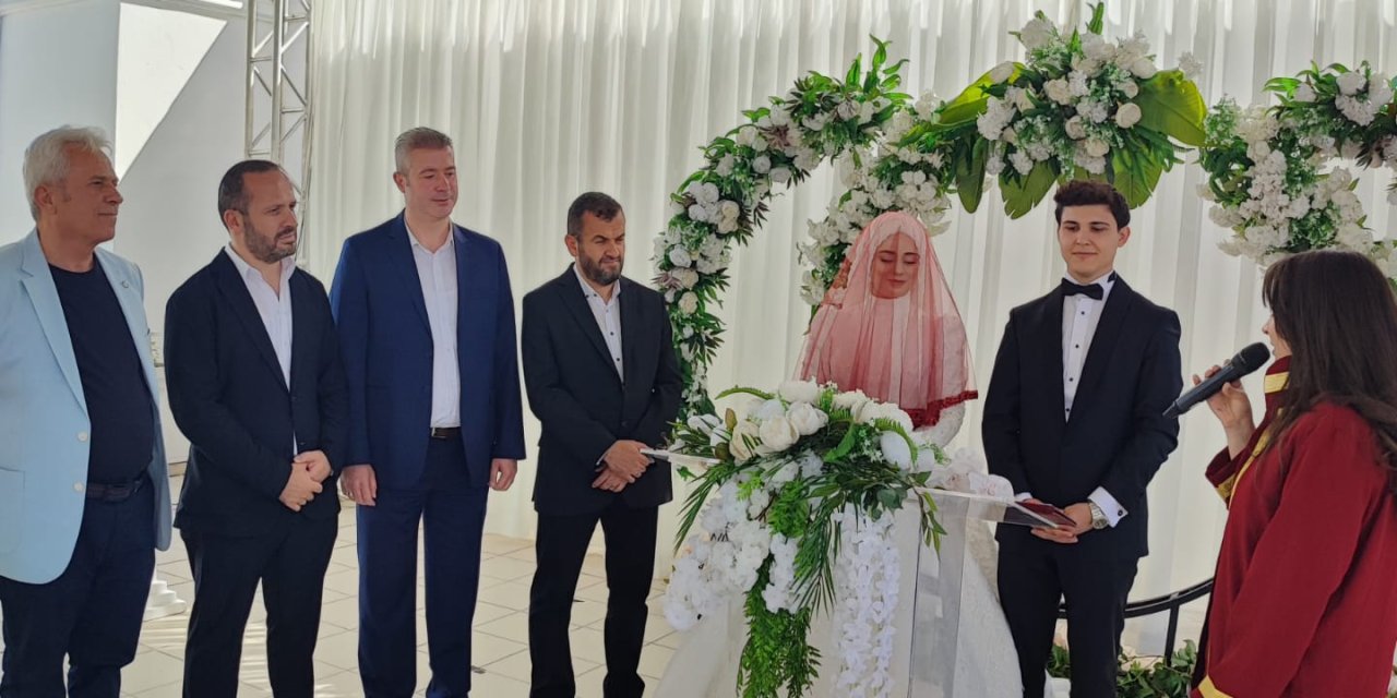 Madenci ve Öztürk ailelerinin mutlu günü