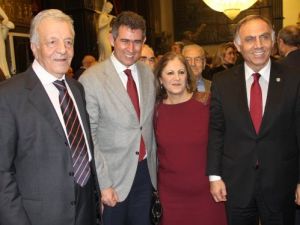 'Yolsuzluklar Özgür Basınla Ortaya Çıkar'