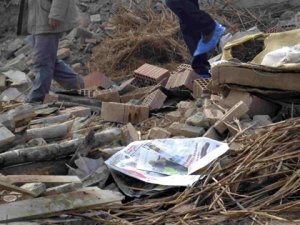 Yıkım yapılan bölgede bebek cesedi bulundu