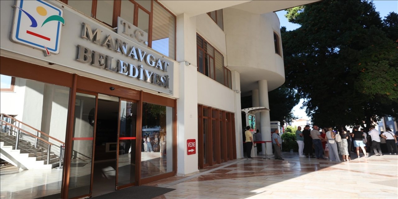 Manavgat Belediyesine düzenlenen rüşvet, irtikap ve zimmet operasyonunda 6 kişi tutuklandı