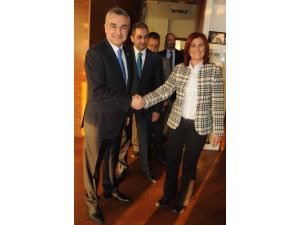 Aydın'da Ak Parti, Chp’yi Ziyaret Etti