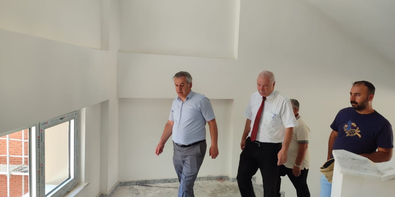 10 bin TL burs veren okul