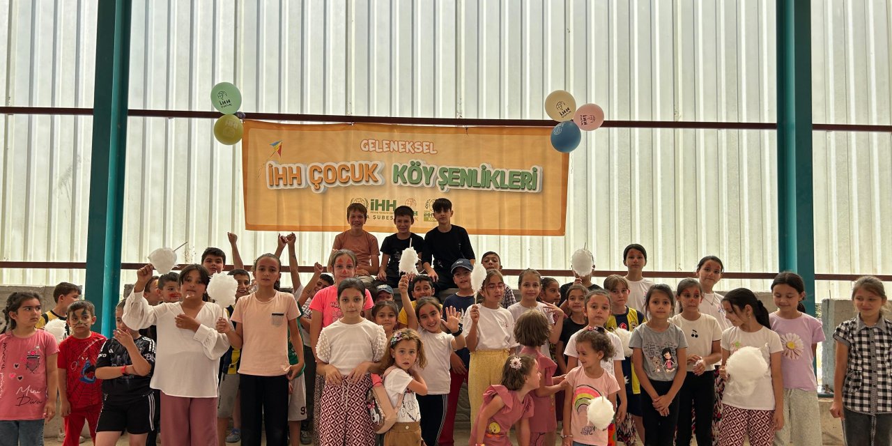 İHH Konya, köy çocuklarını gülümsetti