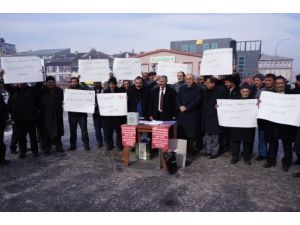 Muhtarlar Mahallelerin Birleştirilmesine İsyan Etti