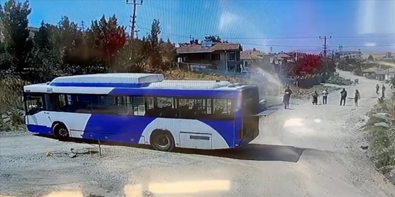 Ankara'da EGO otobüsünün yandığı anlar güvenlik kamerasında