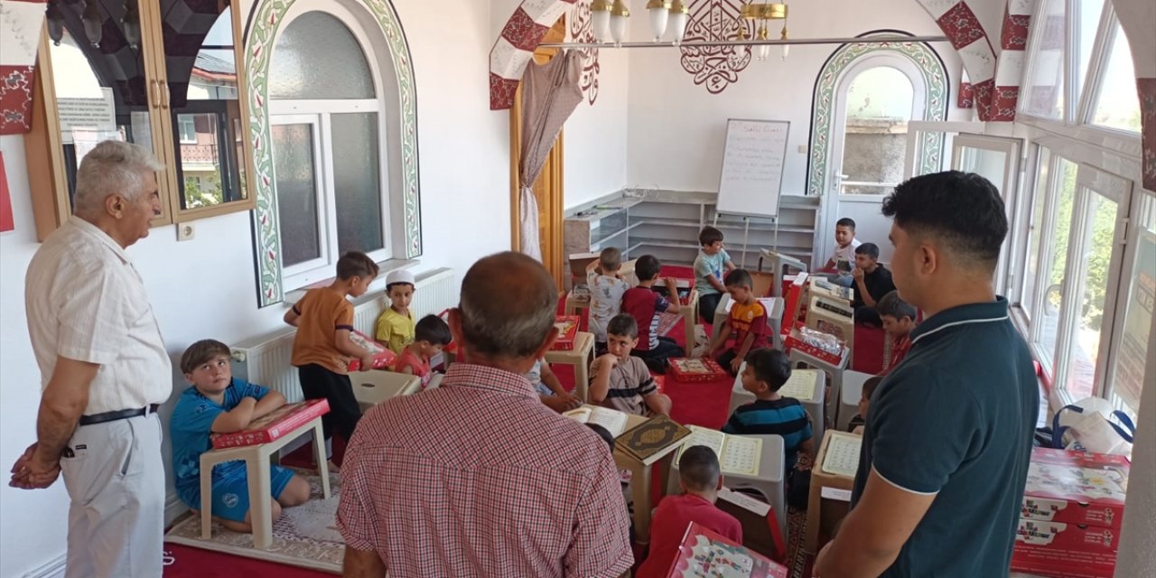 Hüyük Belediye Başkanı Sefer, Kur'an Kursu öğrencilerini ziyaret etti