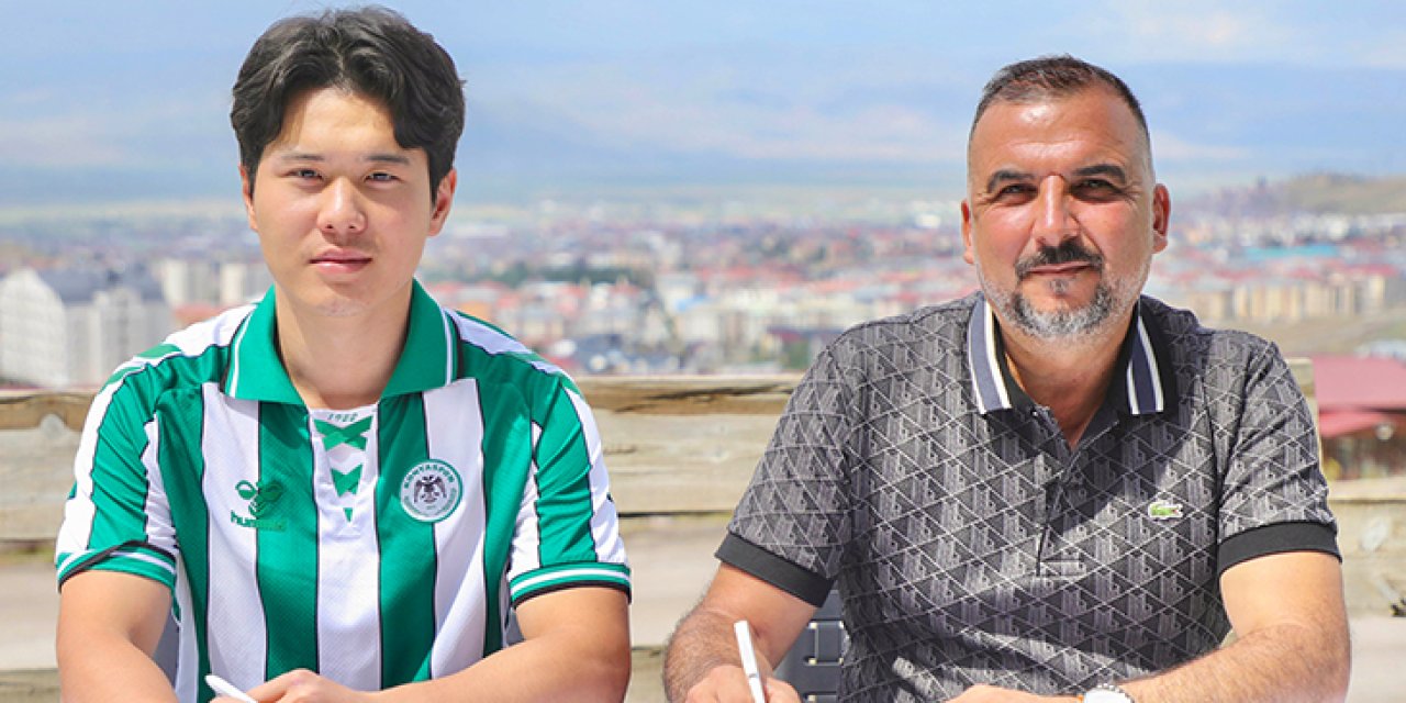 Konyaspor’da Güney Koreli orta saha imzayı attı