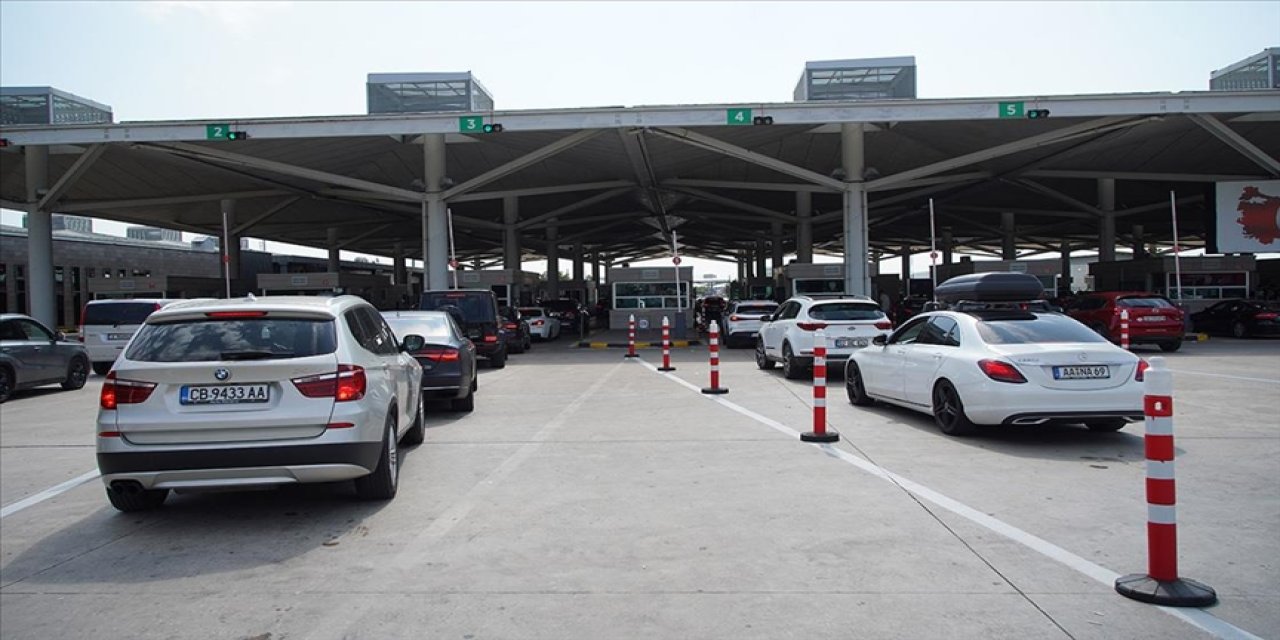 Gurbetçilerin anavatanlarına gelişleri devam ediyor
