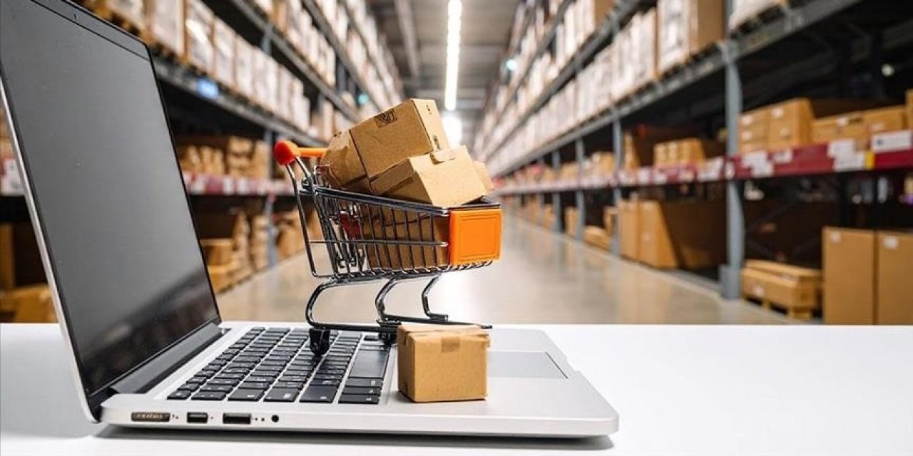 Tatil sezonu e-ticareti hareketlendirdi