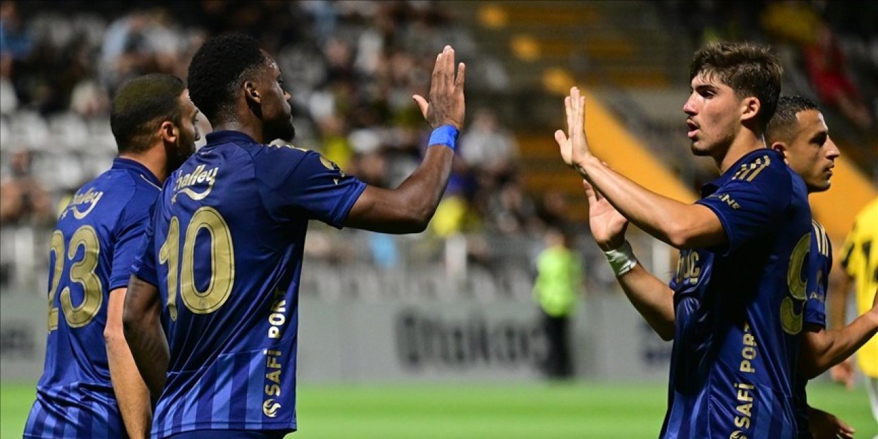 Fenerbahçe hazırlık maçında çok farklı