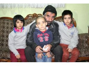 Afgan Ailenin Yürek Burkan Yaşamı