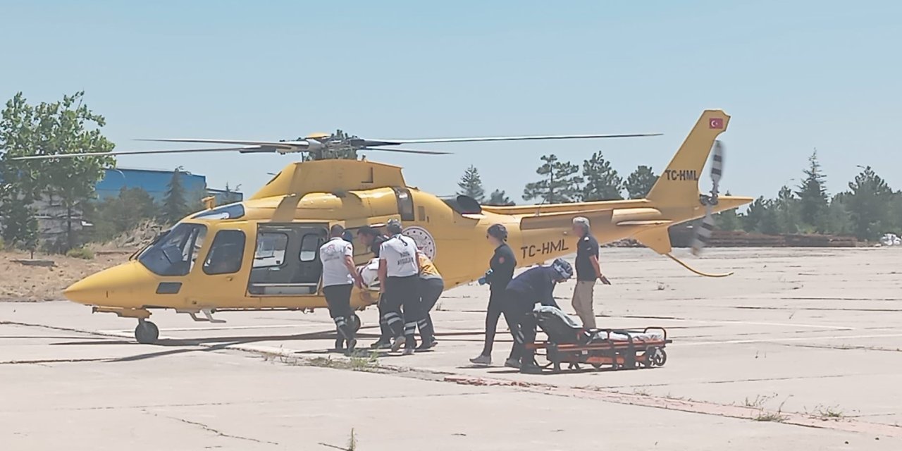 Ambulans helikopter hastaneye yetiştirdi