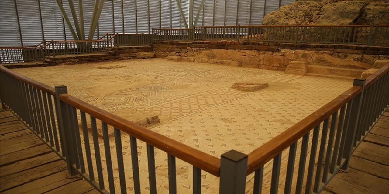 Perre Antik Kenti'ndeki 125 metrekarelik mozaikte konservasyon işlemi tamamlandı
