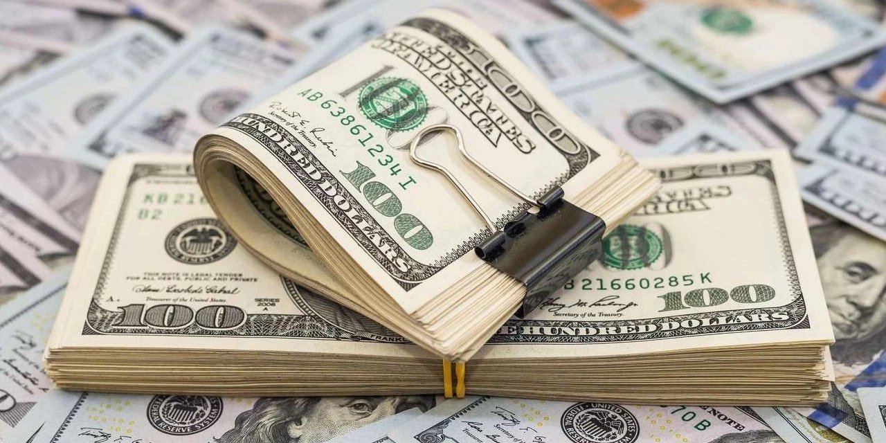 Böyle maaş görülmedi! Çalışanın yüzlerce katı